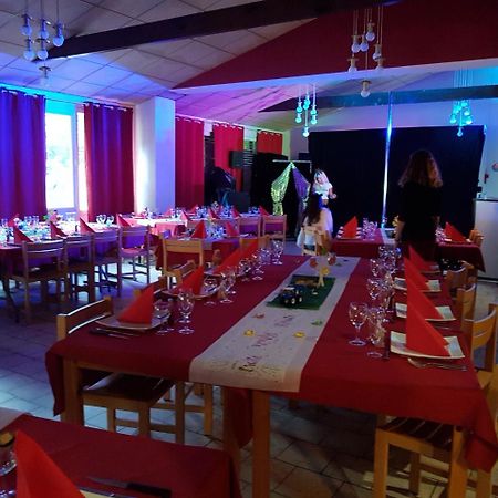 Les Chenes Verts Saint-Savinien Exterior foto